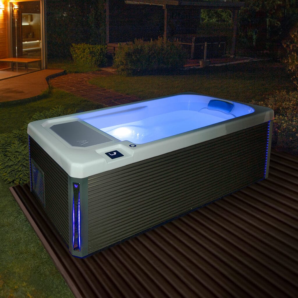 Wellis Cold Plunge Tub: Why you should take the freezing dive 2 iceland cold plunge tub at night
